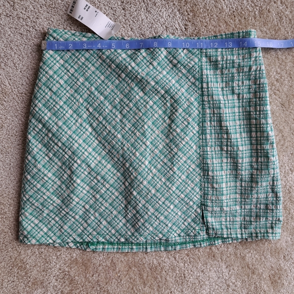 Urban outfitters UO nwt , Krista plaid notched mini skirt - Picture 5 of 5